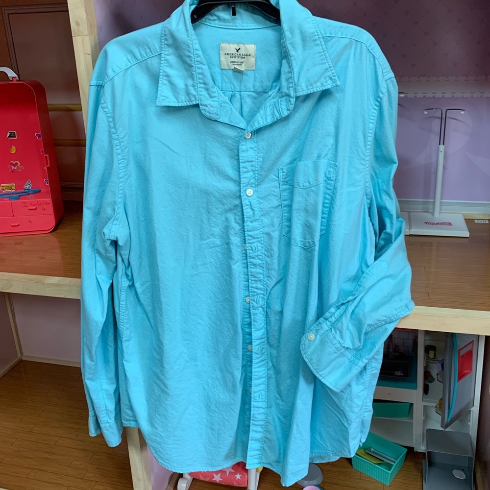 American Eagle long sleeve button down